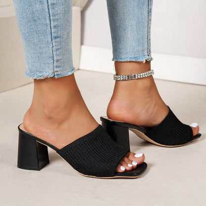 👡 50% RABATT NU! ✨ Dam sandaler i stickat tyg med fyrkantig tå och kraftig klack – Andningsbara & stabila – Snygga sommarskor att enkelt glida i 🌿