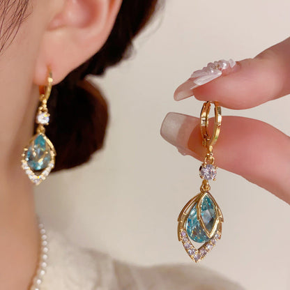 💎Exklusiva smycken💎Himmelblå droppformade hängande örhängen
