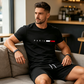 ✨ Sommarerbjudande: 50 % RABATT! ✨ 👕 2-delat set med tryckt topp och shorts för herrar