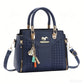 👜 50% RABATT NU! ✨ Elegant Dam Top Handle Handväska – Vävd Frontpanel, Tofscharmer & Utbyggbara Sidodragkedjor – Professionell & Polerad 💼