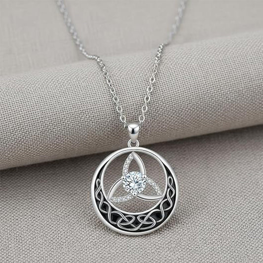 ✨ 50% RABATT NU! 💍 Vintage keltisk knutsmycke – 925 silver & gnistrande CZ – Tidlöst symbol för kärlek 🎁