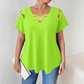 Elegant V-ringad T-shirt för dam med korsad design