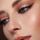 ✨ Köp 1 få 1 GRATIS🎁2-i-1 Ögonskugga och Eyeliner med Blandningsborste